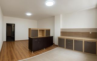 Spatiu birou 4 camere 132 mp-terasa-renovat-parcare-Ultracentral - Poză 2