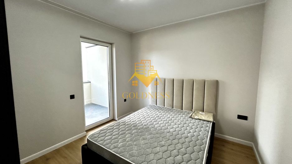 2 camere open space, Parcare, Prima Inchiriere, Piata Oser, Bulgaria - Poză 6