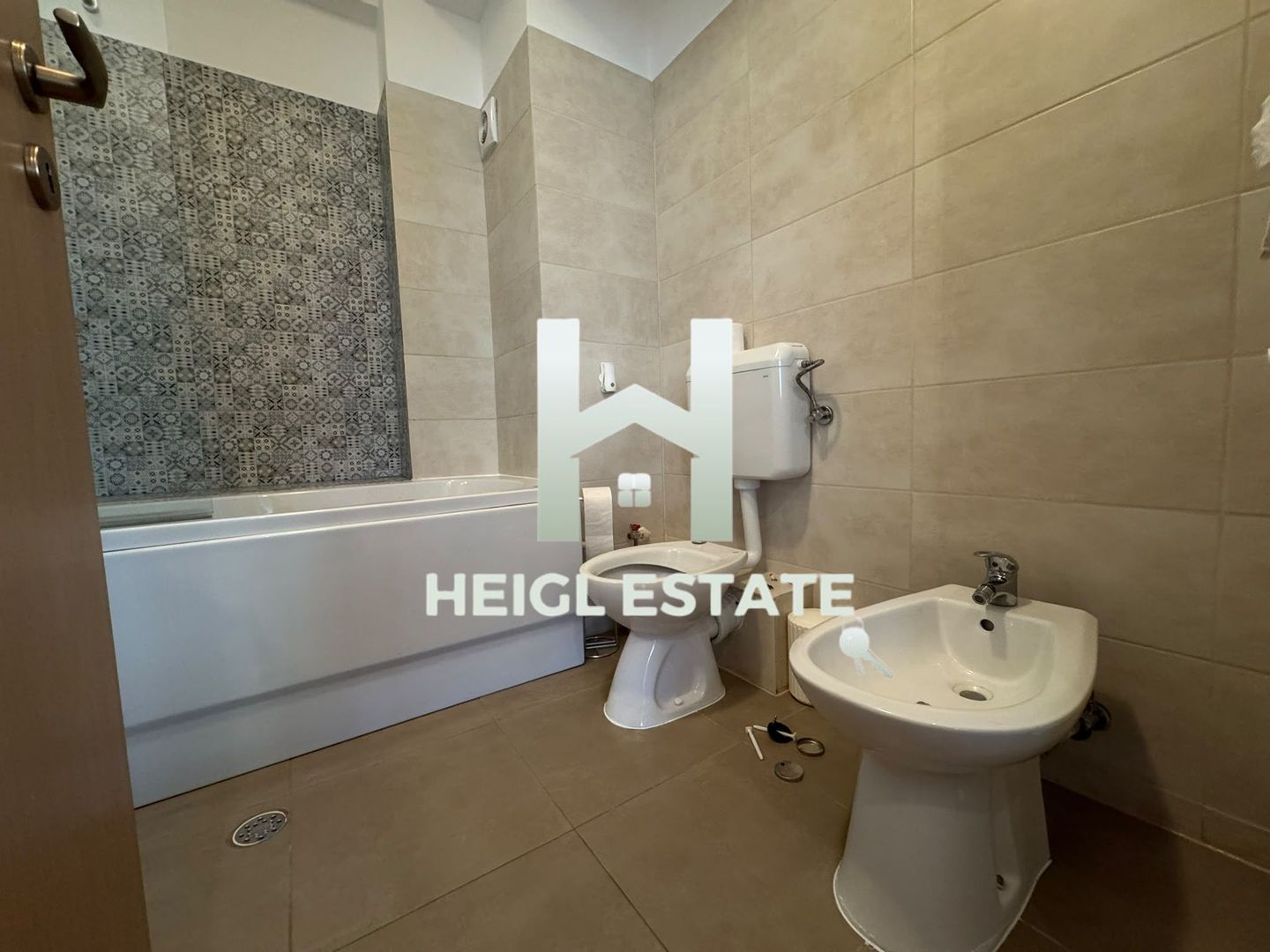 Apartament cu 3 camere si parcare privata, zona Torontalului, Lângă VOX - Poză 10