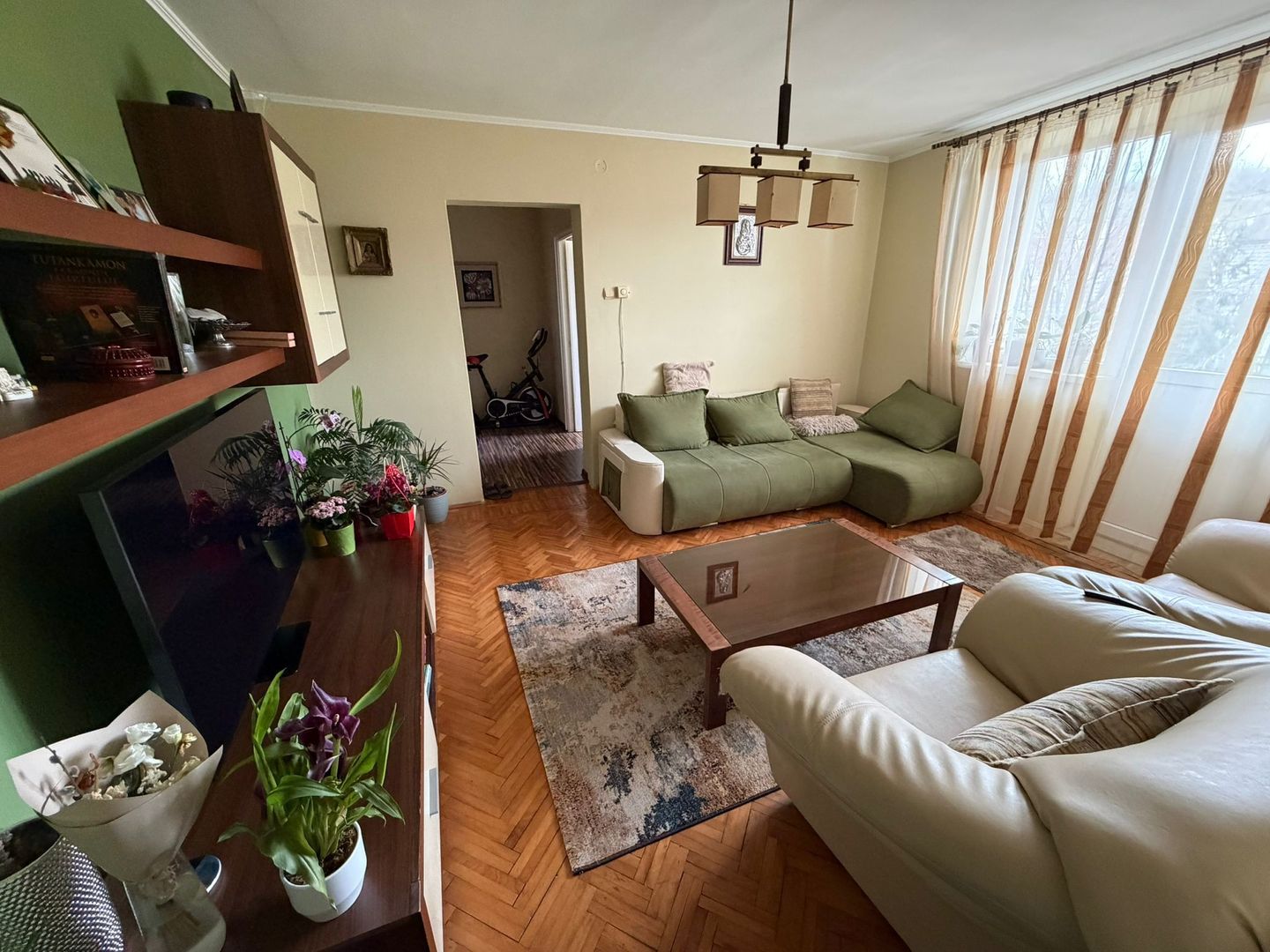 Apartament 2 camere, etaj 2 - Cugir - Poză 1