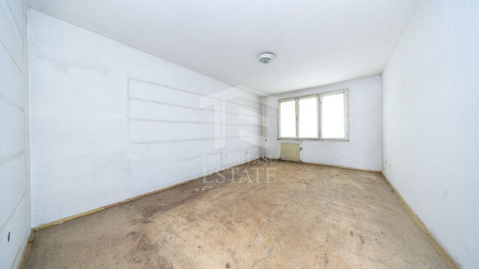 Triaj-Coresi-3 camere+2 bai-70 mp utili NERENOVAT - Poză 7