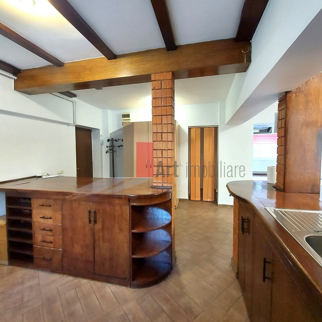 Spațiu birouri ultracentral 100 mp, balcon, mobilat parțial, Nerva Traian - Poză 2