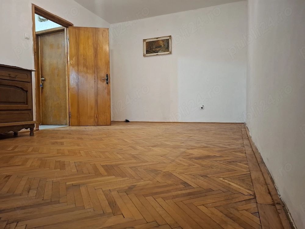 Vanzare Garsoniera Vitan | 40 mp | Parter Inalt Bloc Reabilitat cu Balcon - Poză 1