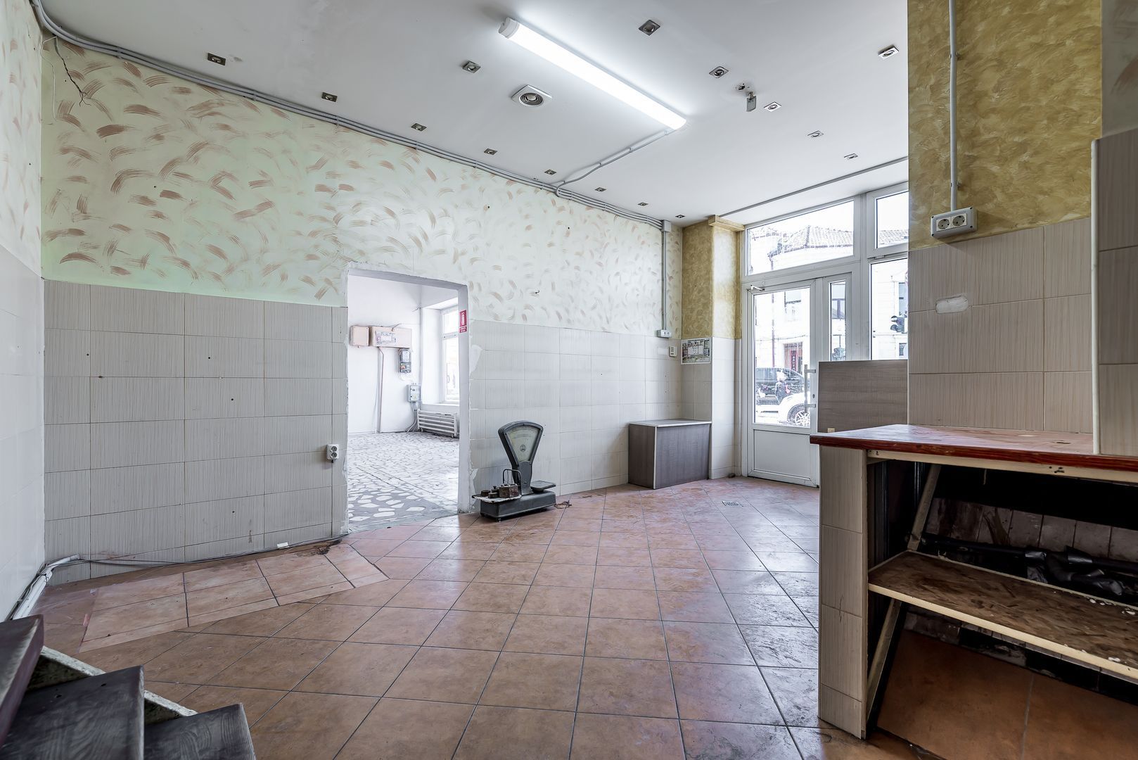 Spațiu comercial spre închiriere | Zona Boul Roșu – Palatul Steiner - Poză 7