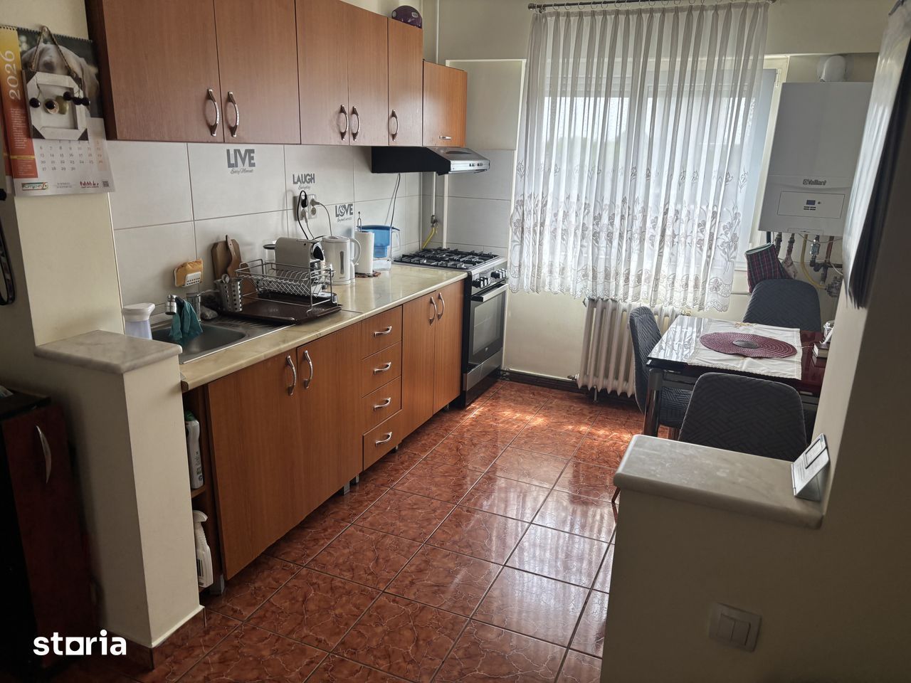 BRASADAS vinde ap 3 cam etaj 4/10 Micro 15 utilat mobilat. - Poză 2