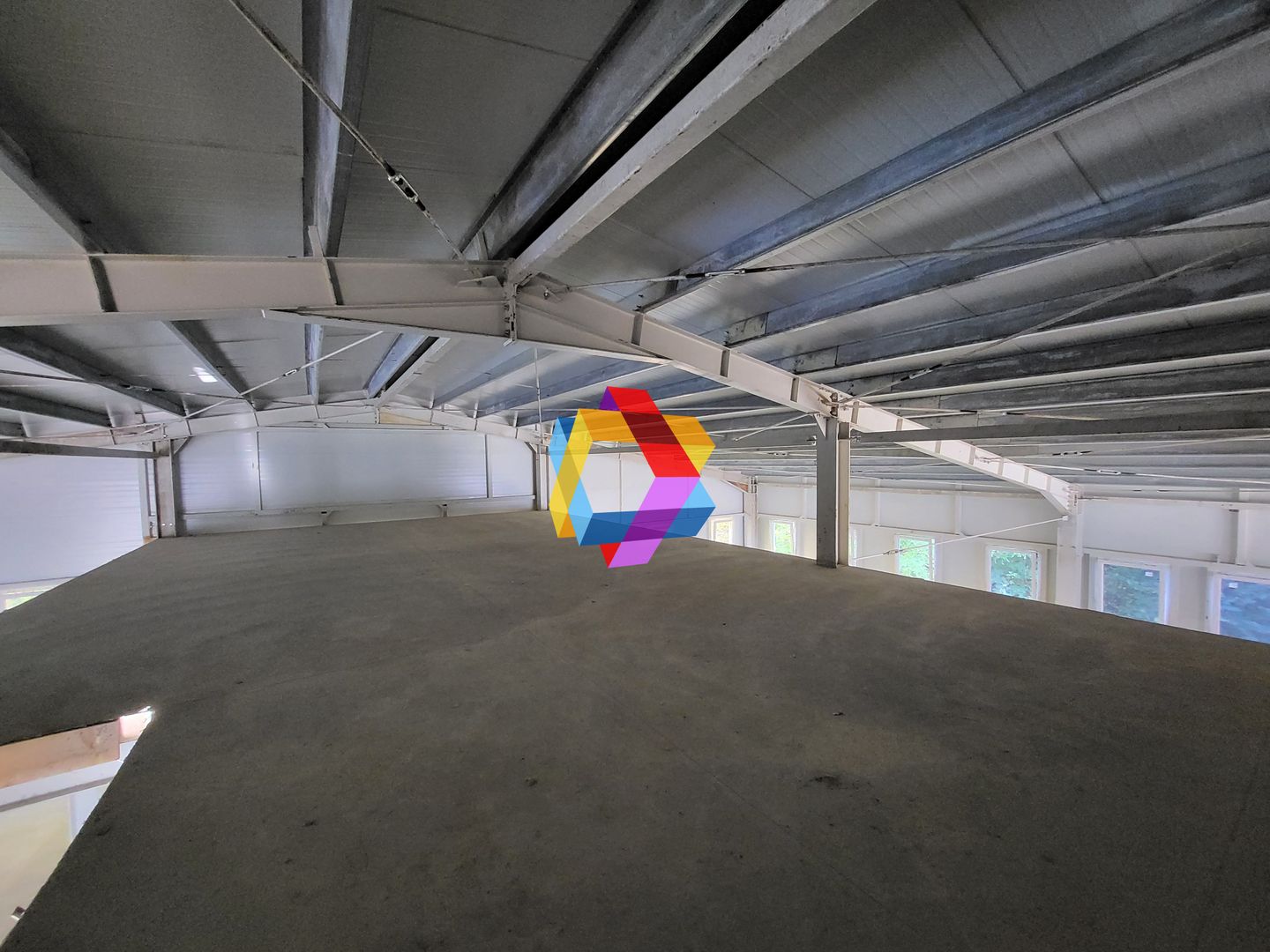 Clădire mixta -3600 mp - Poză 13