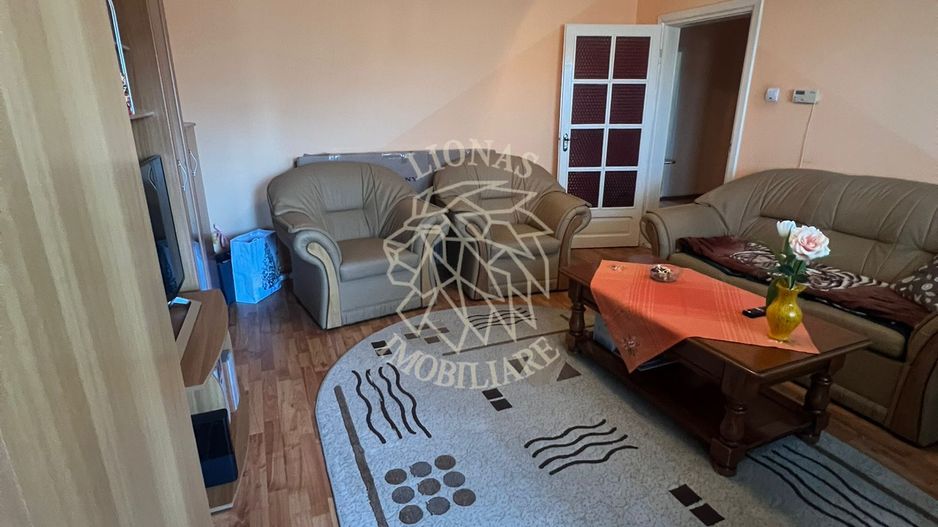 Apartament decomandat 4 camere 85 mp-balcon-etaj 3-parcare-Zona Lama - Poză 1