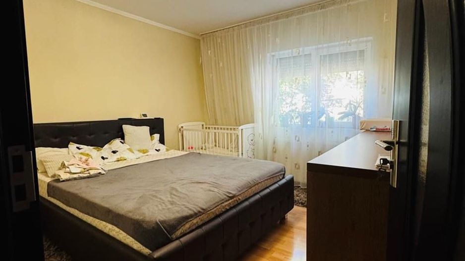 Apartament cu 2ï¿½camere decomandat Nufaru - Poză 3