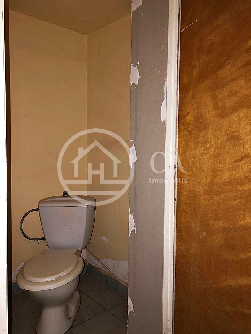 Spatiu comercial de inchiriat cu 3 camere in zona Centrala, Oradea - Poză 6