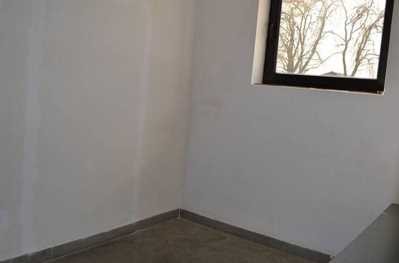 Hala de vanzare in zona Torontalului - Poză 10