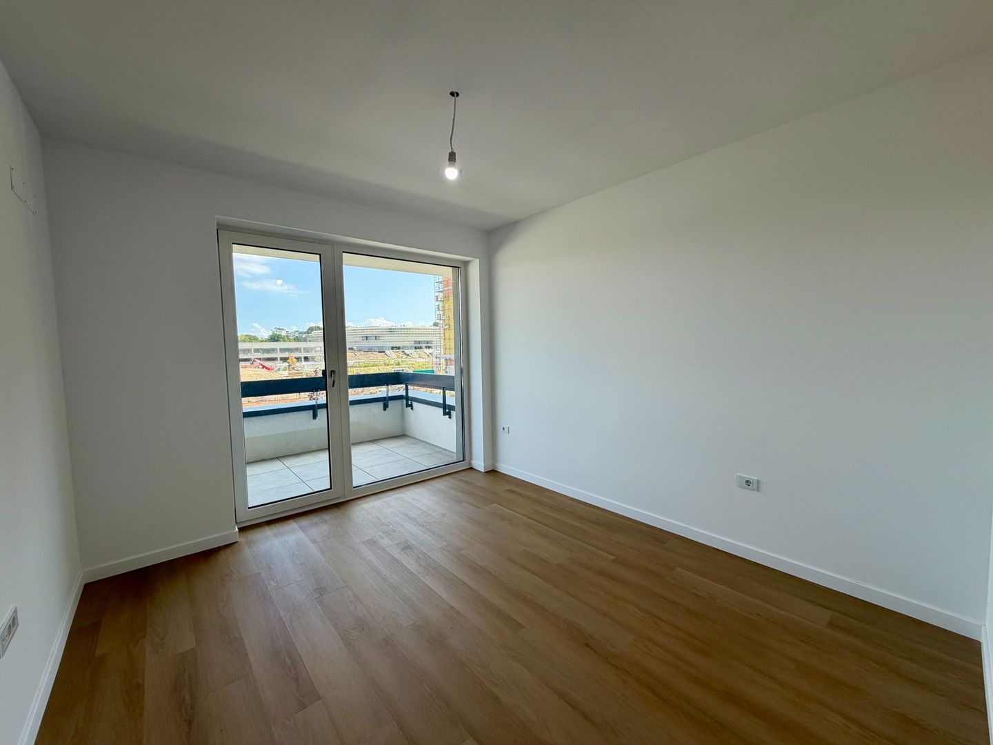 Apartament 2 camere tip studio | terasă 13 mp | Alphaville Distrikt - Poză 5
