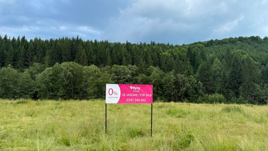 PARCELE DE VÂNZARE, pe malul râului BÂSCA, COMANDAU, COVASNA - Poză 1