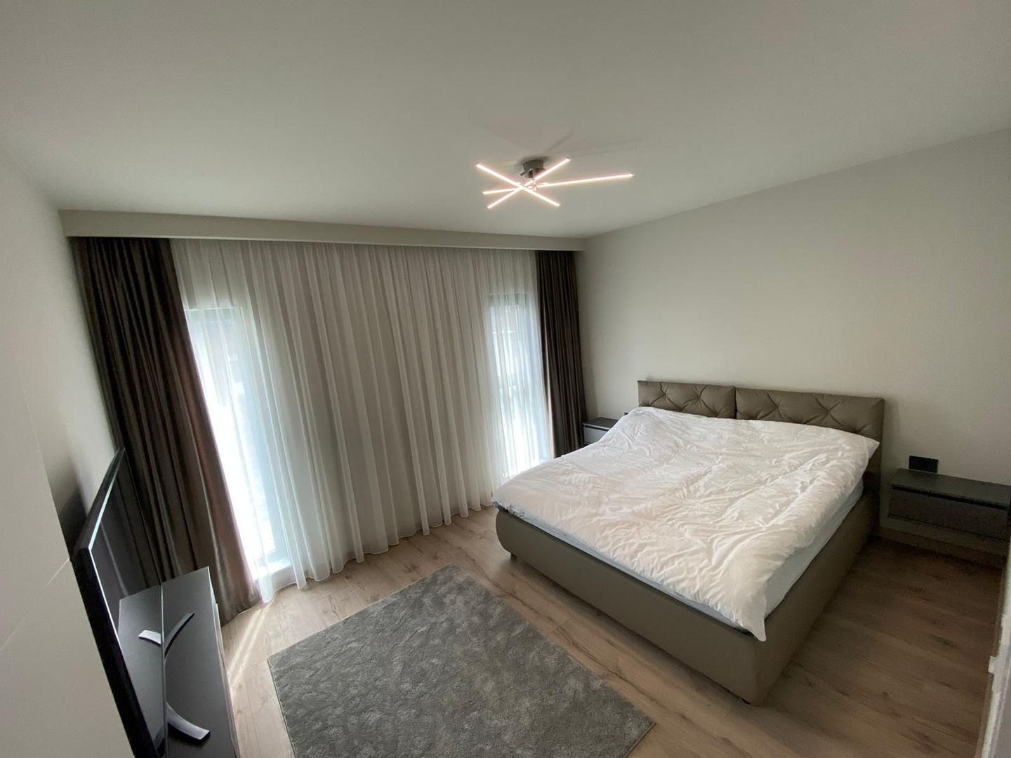 Premium! Vila de lux mobilata si uitlata . - Poză 10