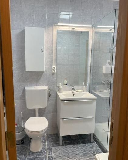 Închiriere 🏡 Apartament 2 camere, renovat, aproape de metrou Dristor/Titan - Poză 8