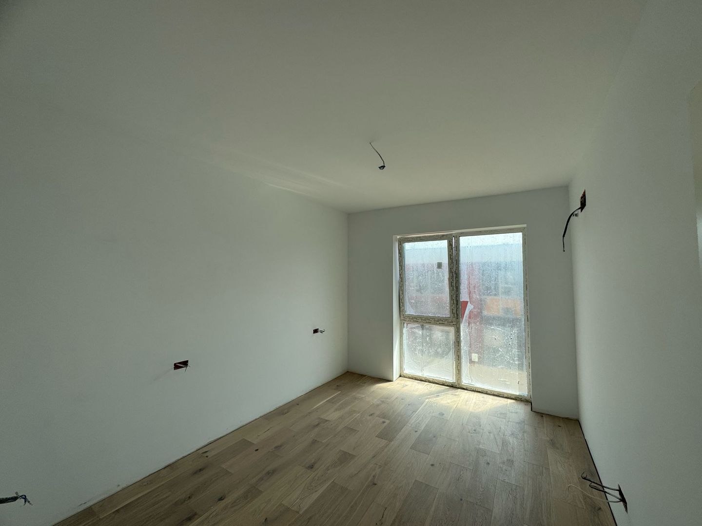 Townhouse modern cu grădină privată într-un cartier verde și sigur - Poză 11
