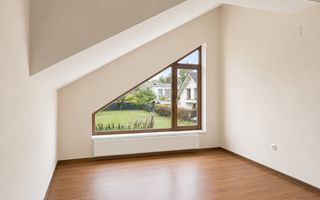 Casă individuală spațioasă cu teren de 987 mp | Ideală pentru locuință - Poză 8