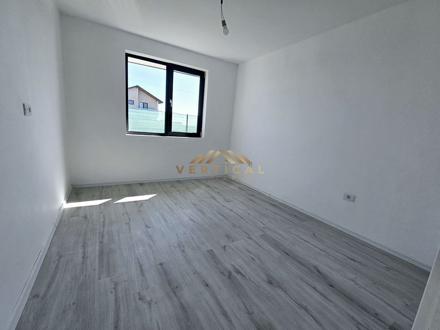 Casa parter cu 4 camere - comuna Berceni - Poză 16