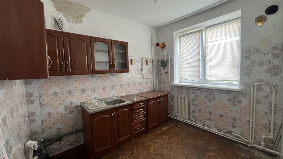 Apartament cu 3 odăi în Ialoveni - Poză 6