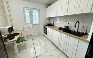 Vânzare, apartament cu 3 camere în zona Militari - Poză 1