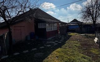 Casa locuibila la 39 km de Iasi, in Hermeziu, racordata la apa - Poză 4