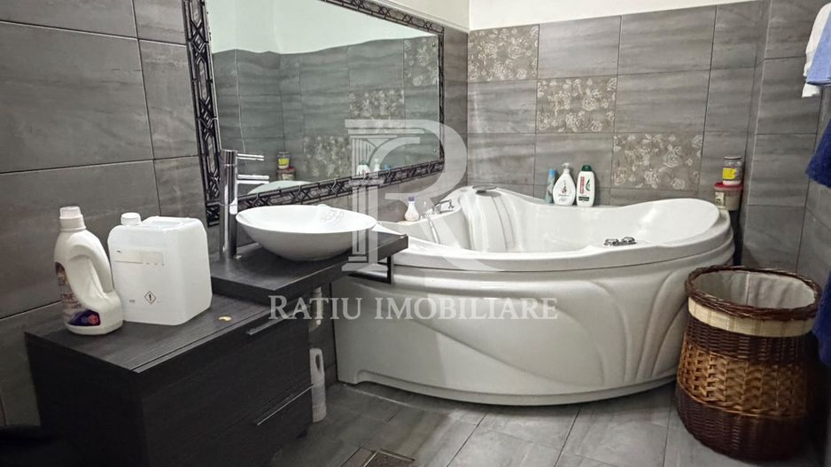 Apartament de LUX de închiriat | 2 Dormitoare | Locație CENTRALĂ - Poză 3