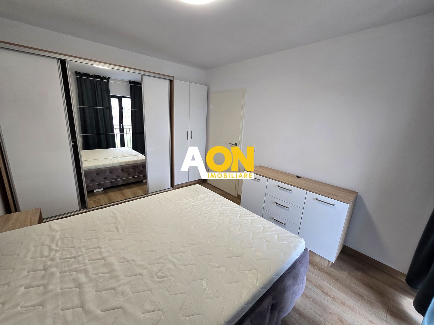 Apartament cu 2 Camere, Bloc Nou, Zona Schit - Poză 2