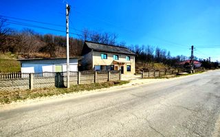 Casă cu teren generos în Dârmănești, Argeș-ideală pentru locuința sau afacere  - Poză 2