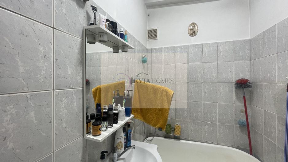 3 camere/ zona Facultatii de Litere / Parcare in curte - Poză 6