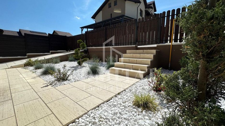 Casă modernă la cheie Dezmir ansamblu privat - Poză 13
