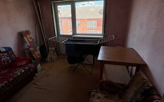 Apartament cu 4 camere de vanzare in Cugir - Poză 4