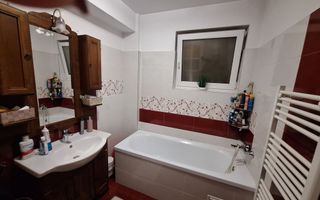 Apartament 3 camere, 67 mp, grădină privată 77 mp, parcare inclusă. - Poză 6