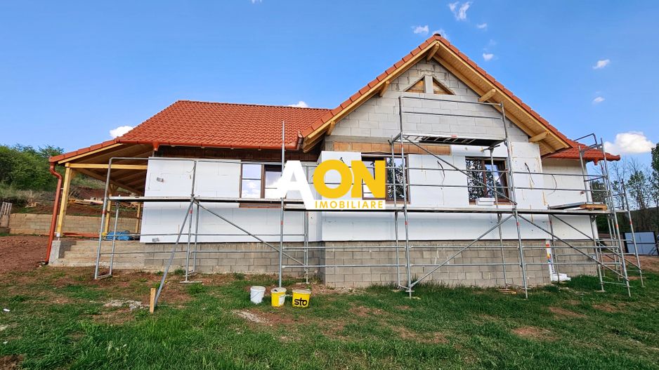 Casa la gri ( semifinisata ), 4 camere, 668 mp teren, com. Ciugud - Poză 4