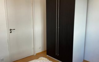 Apartament spațios cu 4 camere, vedere spectaculoasă către Palatul Parlamentului - Poză 9
