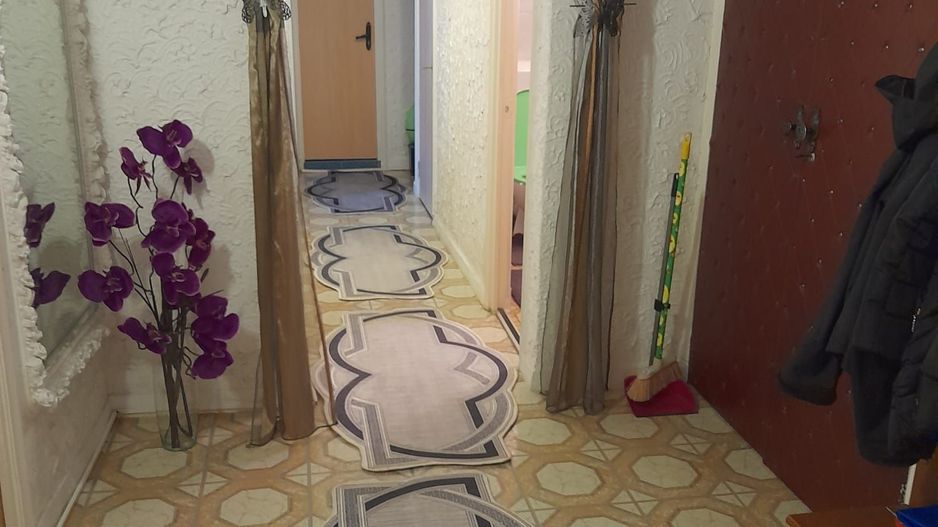 Apartament 3 camere zona Dristor - Rm Sarat - Poză 2