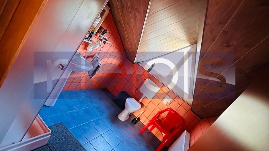 VILA DE VANZARE PE LAC | CREVEDIA | 7 CAMERE - Poză 23