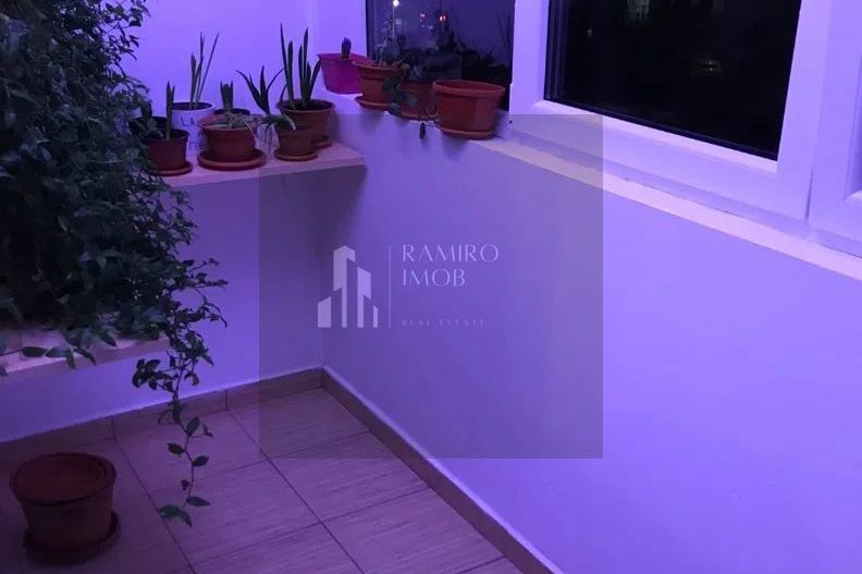 Apartament  3 camere etaj 1 decomandat Brancoveanu/2 loc parcare - Poză 4