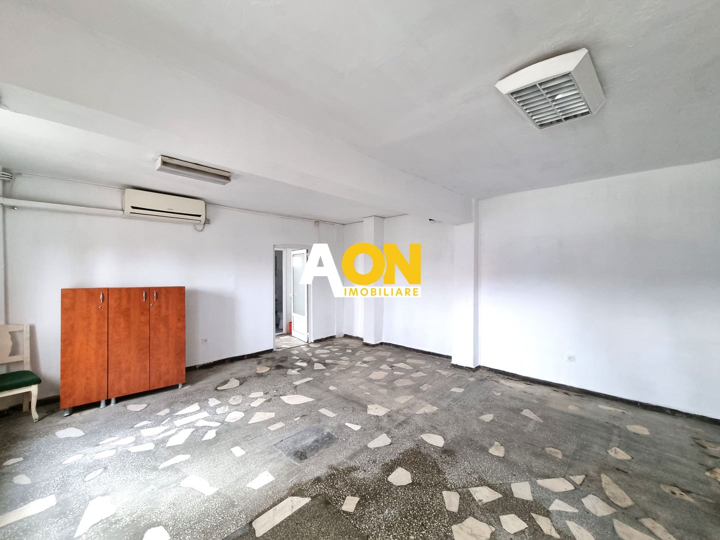 De inchiriat spatiu comercial, pretabil pentru magazin, zona Dedeman - Poză 3