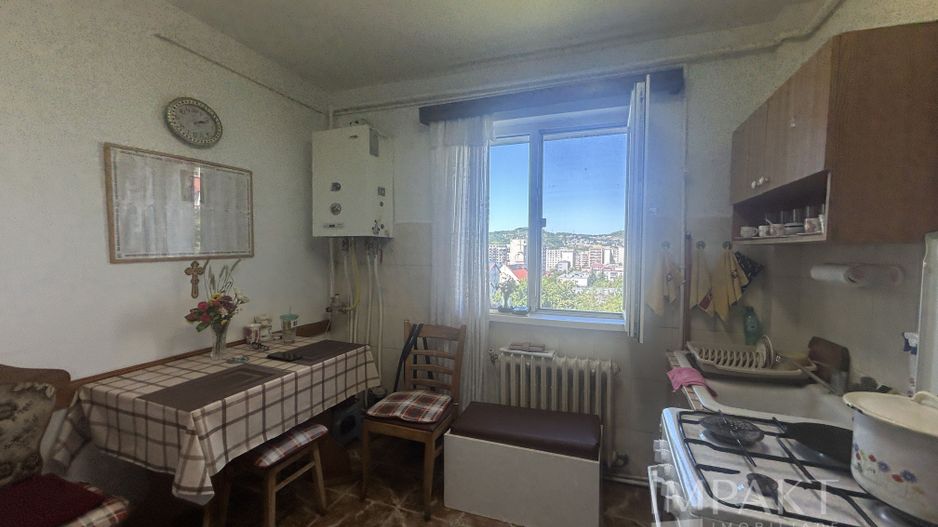 Vanzare apartament cu 4 camere in zona Minerva! - Poză 11