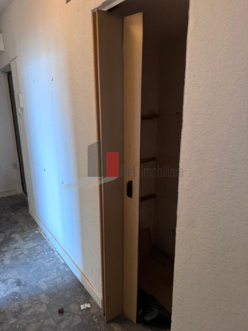 Vânzare apartament 3 camere Piața Progresu - Poză 6