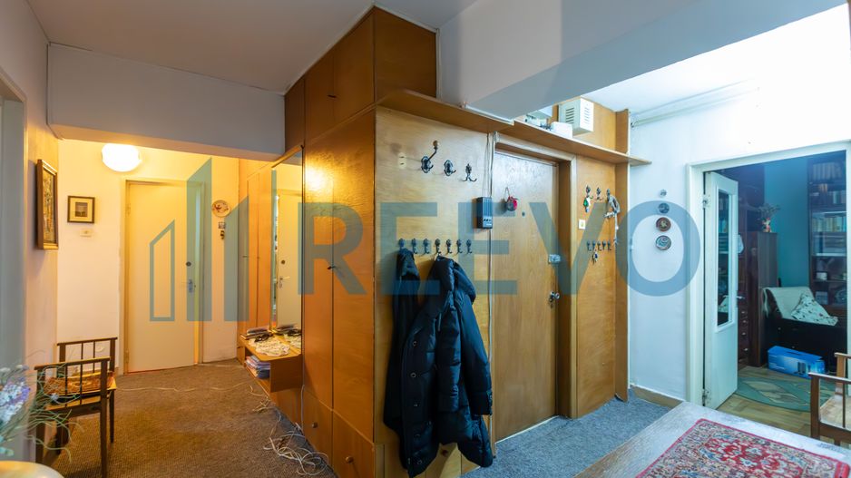Apartament 4 camere, et. 1, str. 9 Mai, Bacău - Poză 5