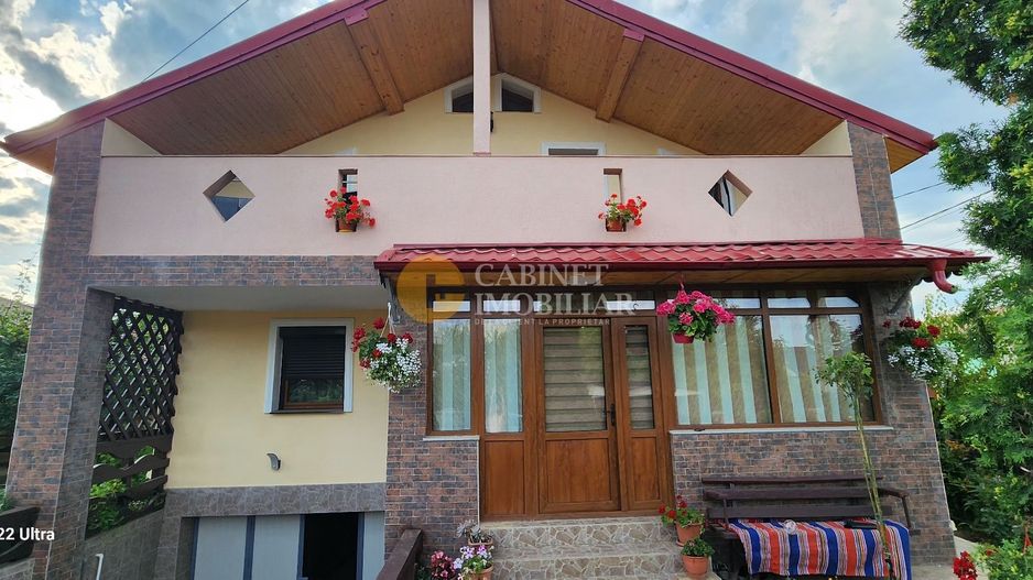 Casa de vânzare Valea Adanca, 4 camere,  zonă principala, Toate utilit - Poză 1