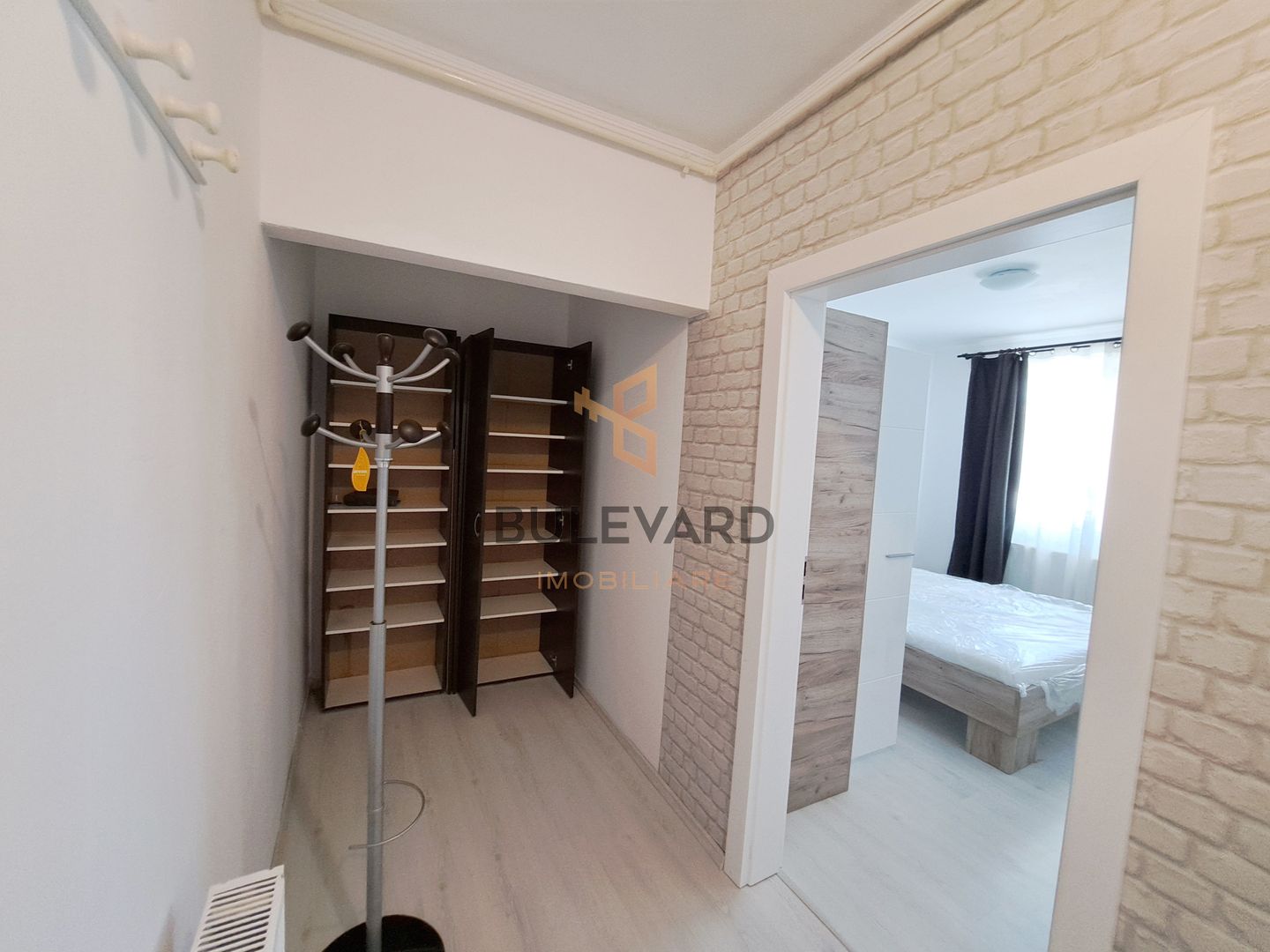 Apartament cu 2 camere + parcare, zona Terra! - Poză 10