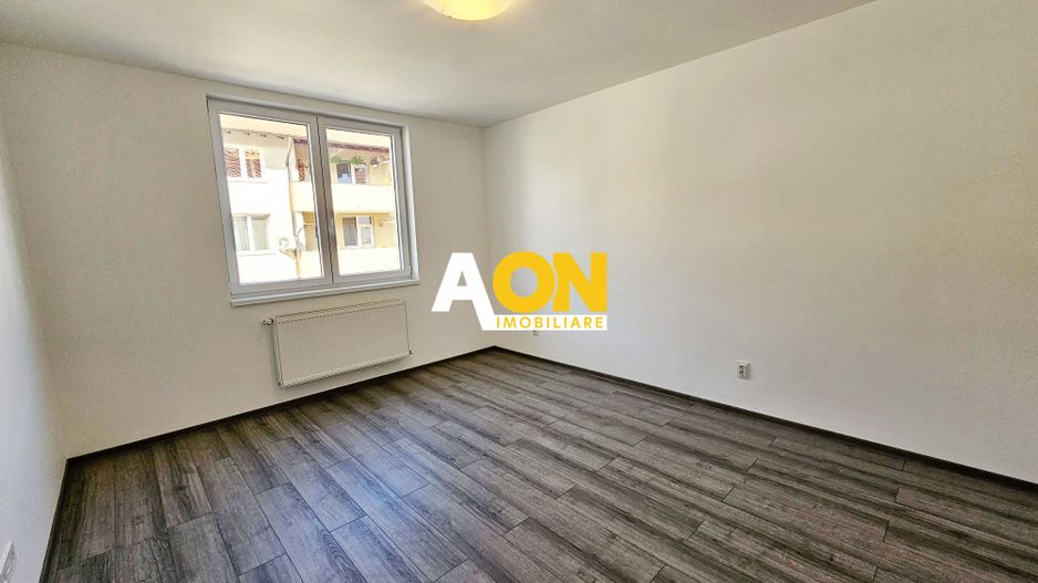 Apartament 3 camere, etaj 1, cu boxa, zona Centru-Alba Iulia - Poză 4