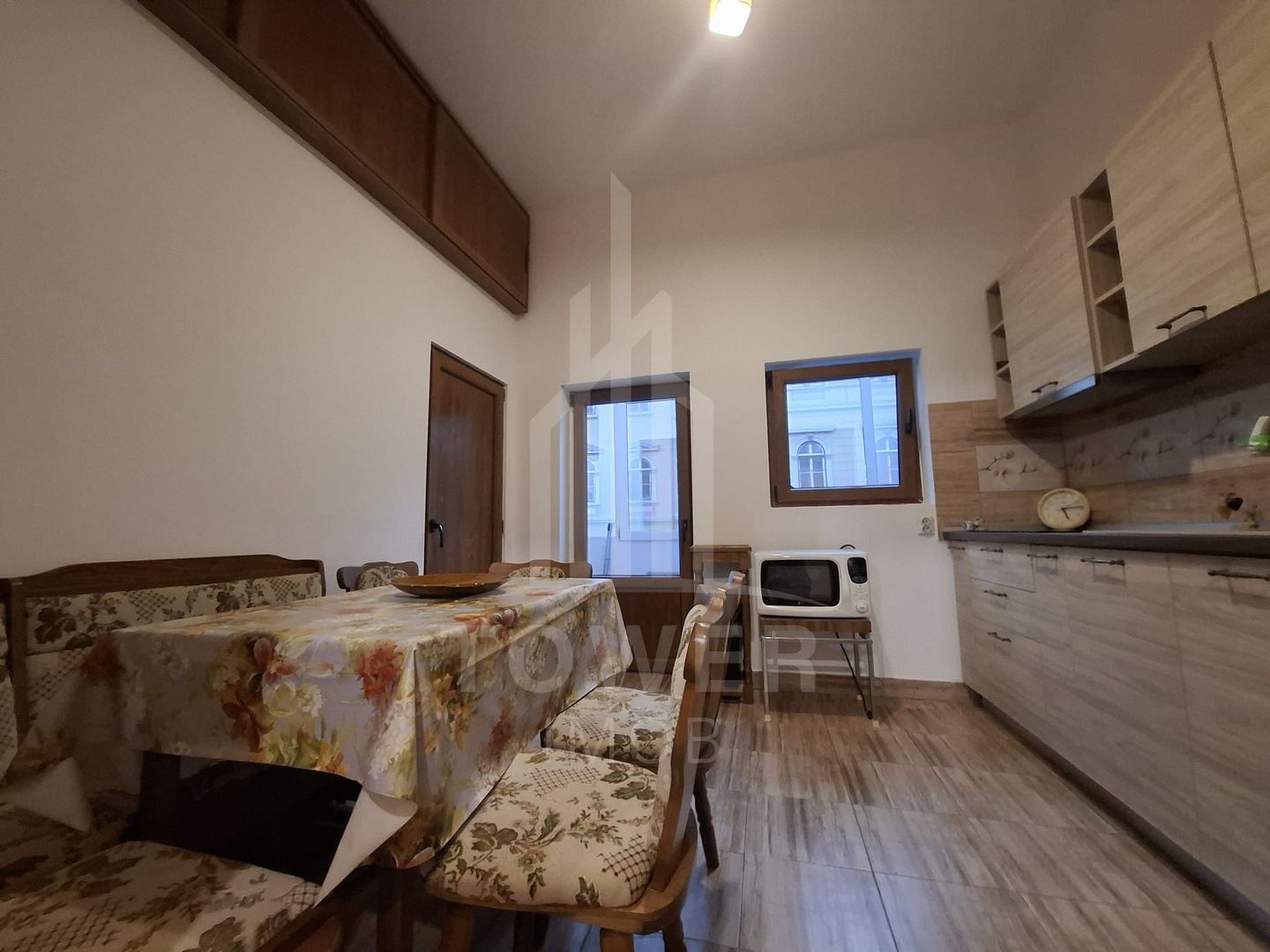 Apartament 3 camere de închiriat | Zona Ultracentrală Sibiu - Poză 8