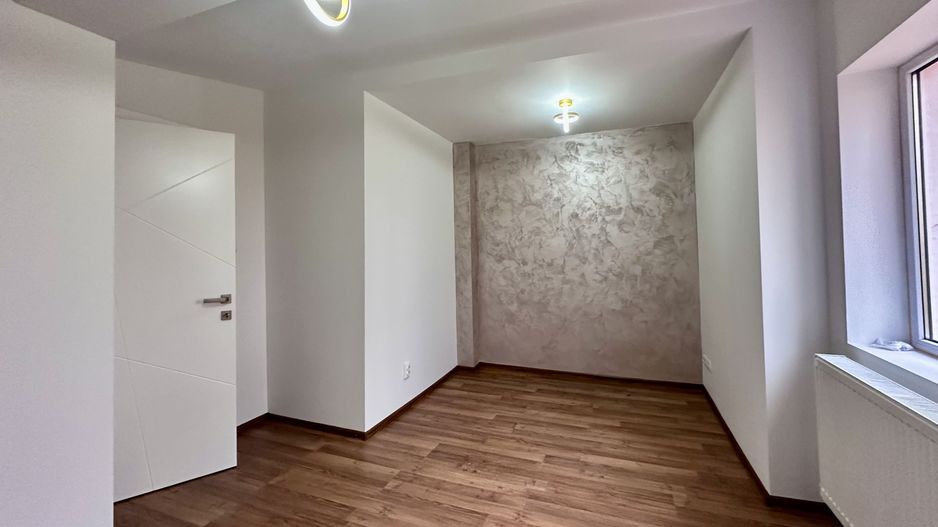 Apartament cu 3 camere de vânzare în Dumbravita - Poză 15