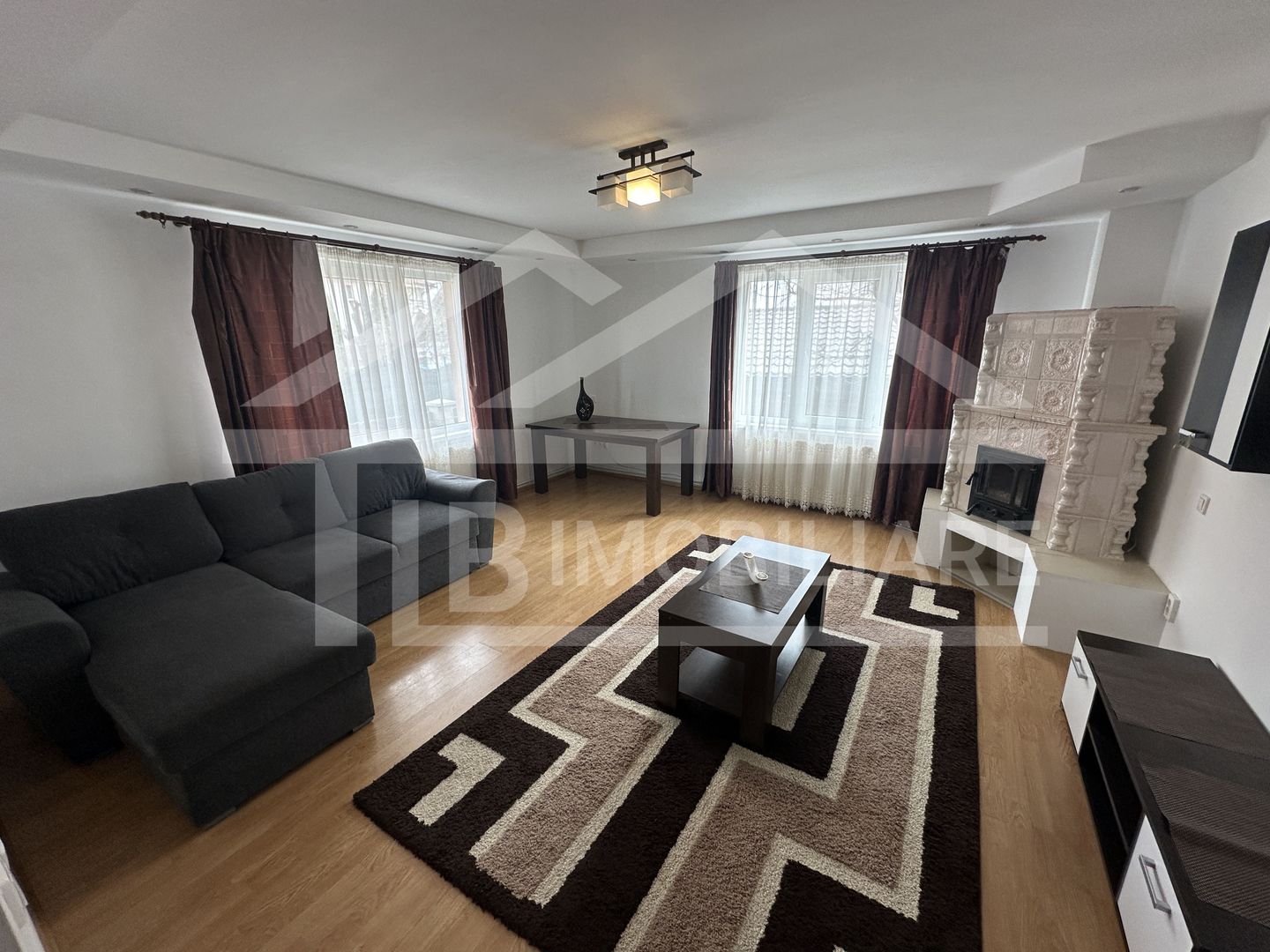 Casă de vânzare, 620mp teren, 208 utili, Zona Sântana de Mureș - Poză 2