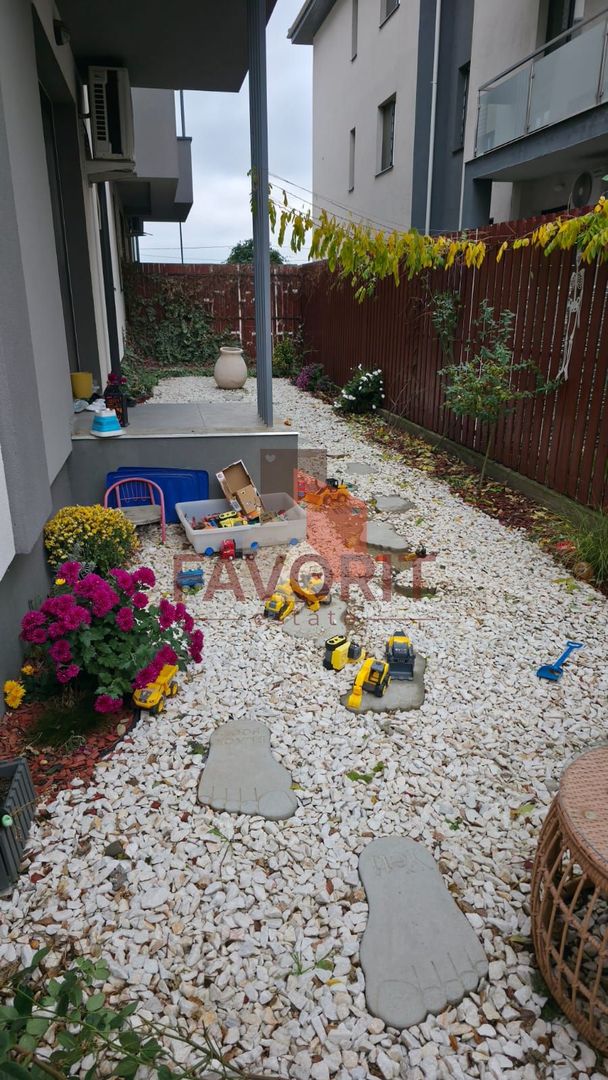 Decomandat. Cu gradina proprie. Mobilat si utilat - Poză 14