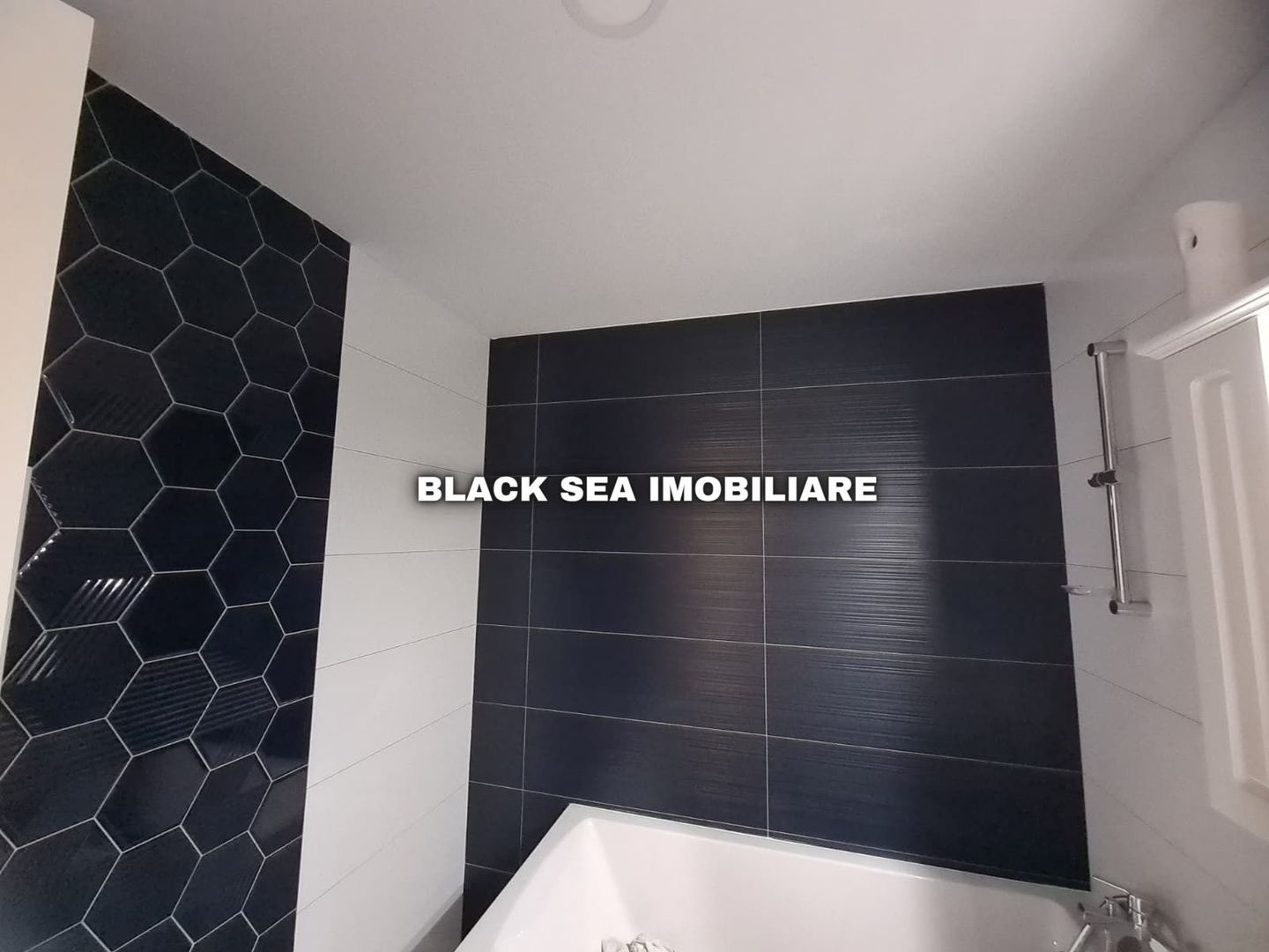 Apartament 3 Camere – 90 mp utili – Două Locuri de Parcare – - Poză 5