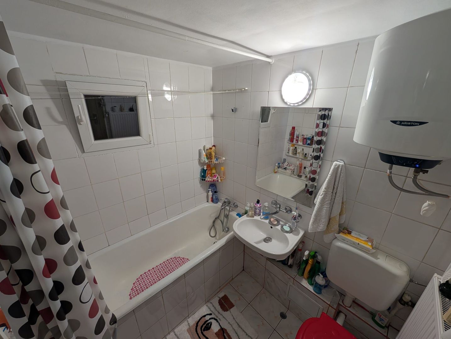 Apartament 4 camere mobilat și utilat Str. Soldat Vasile Croitoru - Poză 12