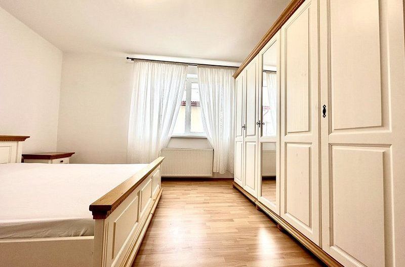 Casa de inchiriat - intrarea în Dumbravita - Poză 9